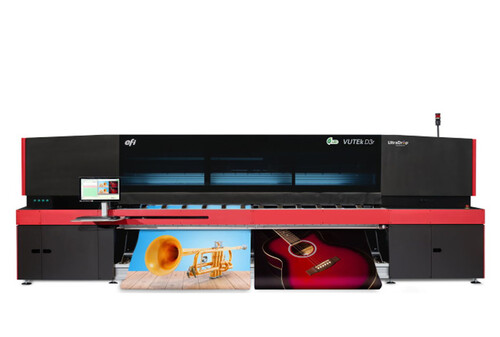 [Translate to Sverige:] EFI Vutek D3r, rulle till rulle, storformat, Marabu